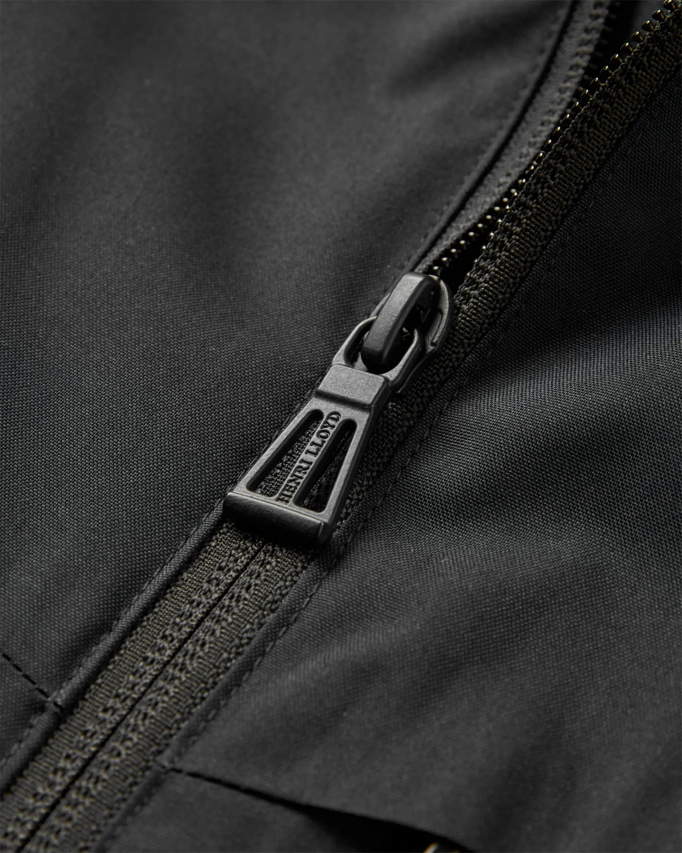 Breeze Gilet - Black - Image 12