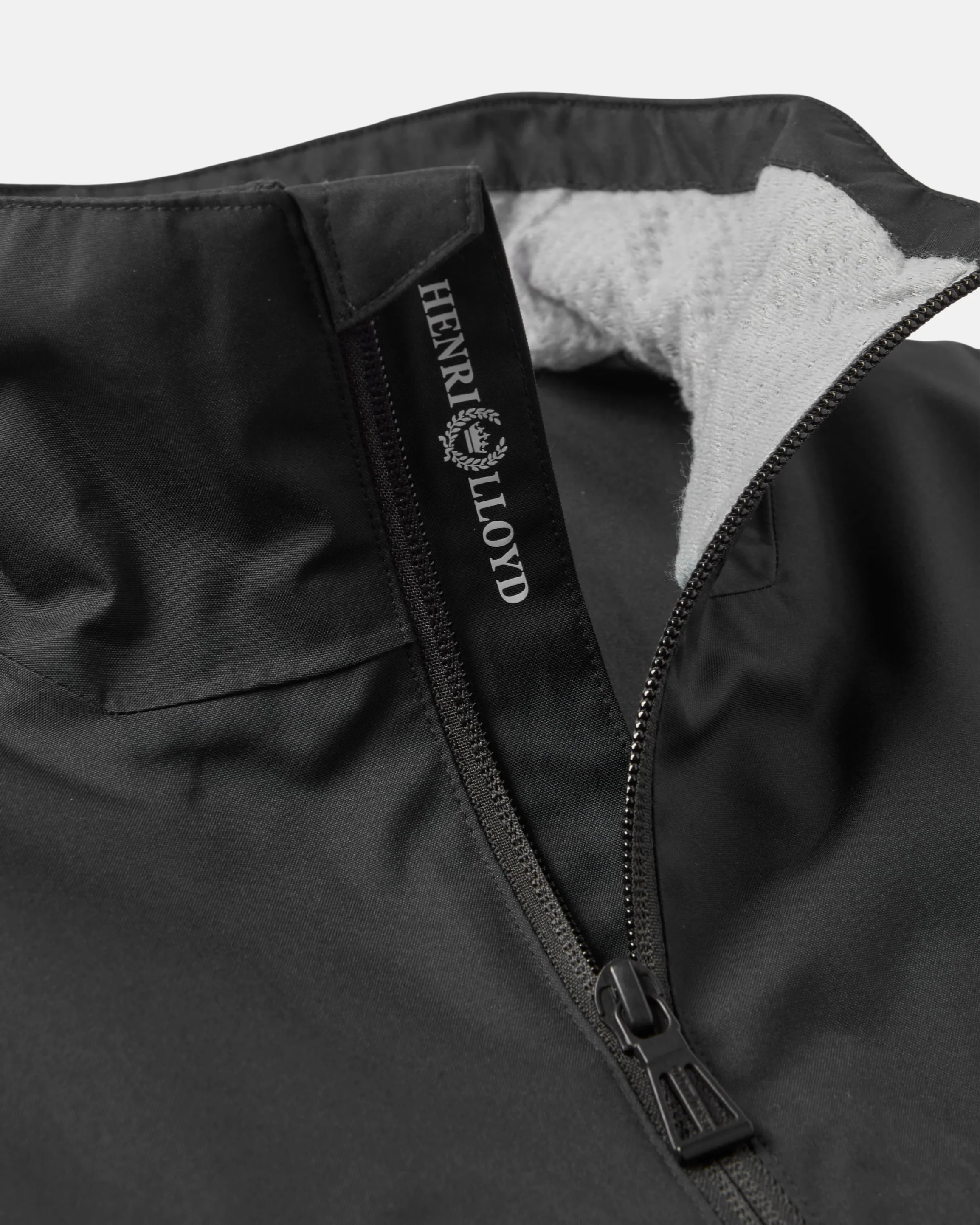 Breeze Gilet - Black - Image 13