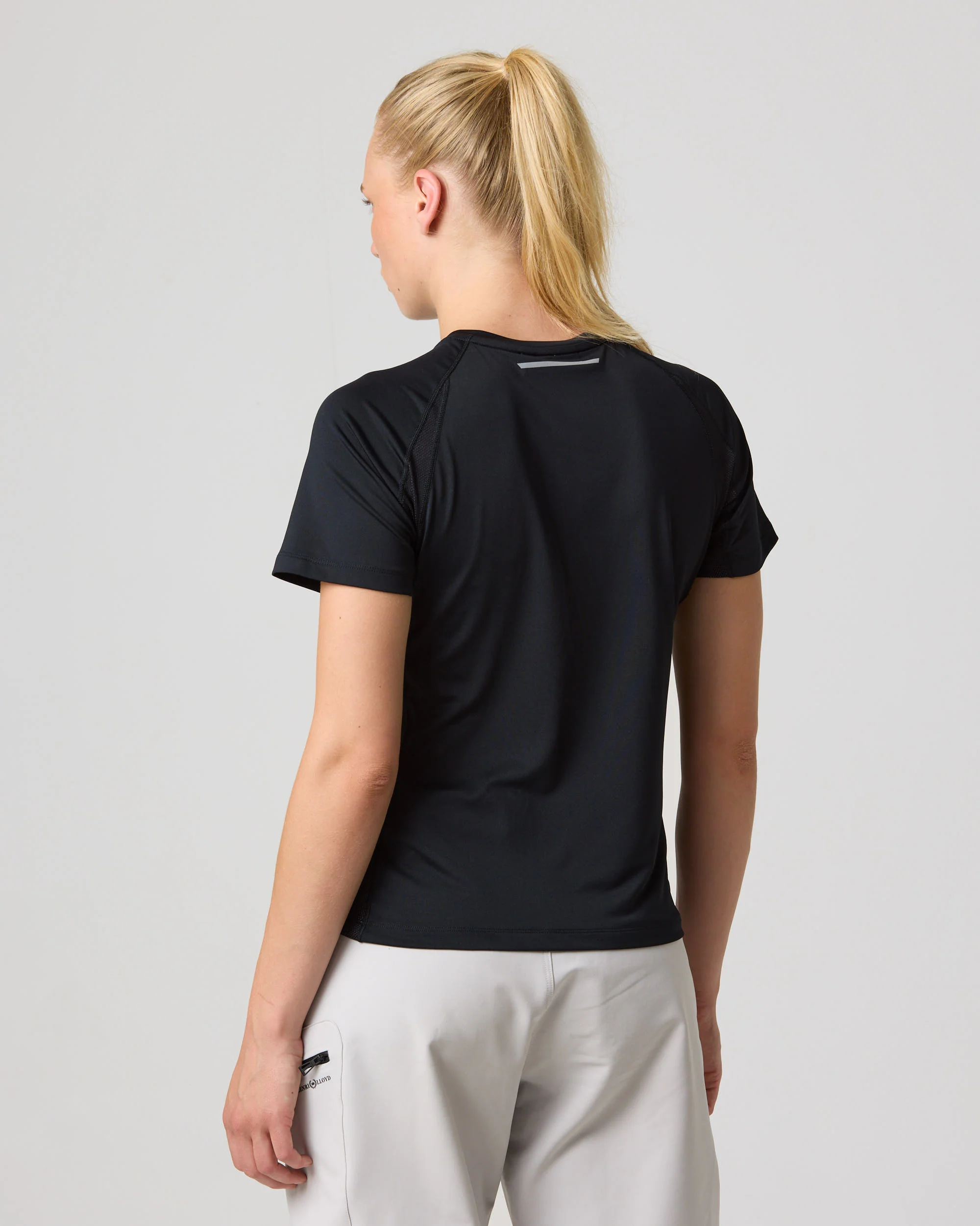 Women's Dynamic Dri Fast Tee - Black - Image 9