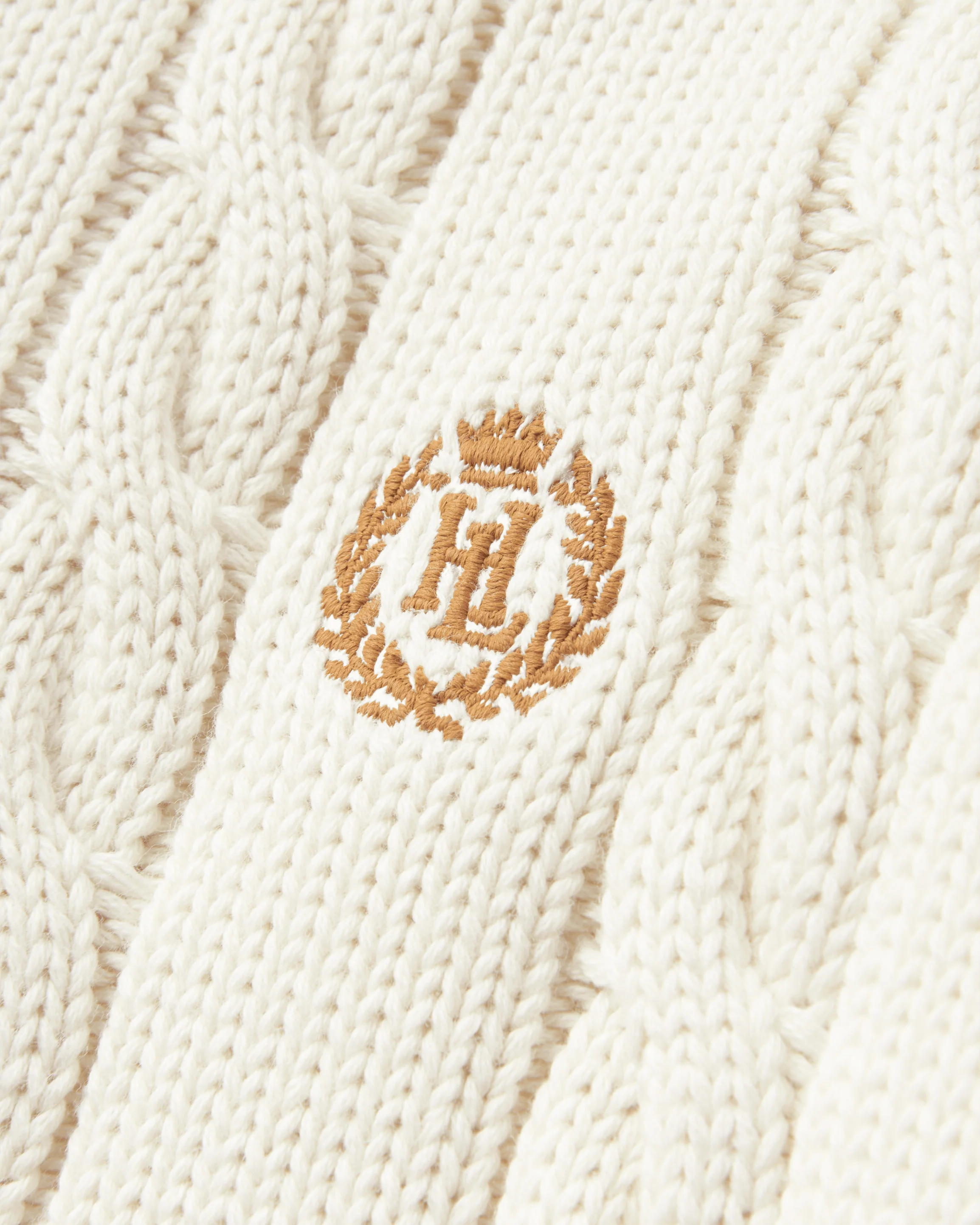 Trafford V-Knit Jumper - Ecru - Image 3
